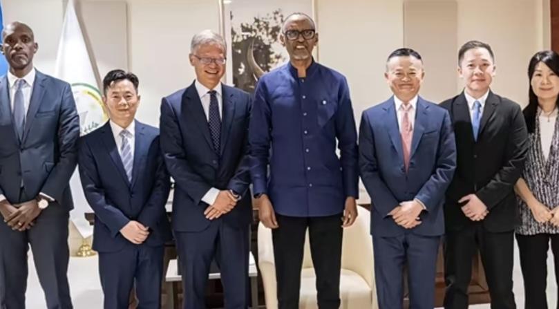 马云现身非洲：与卢旺达总统共话商业未来